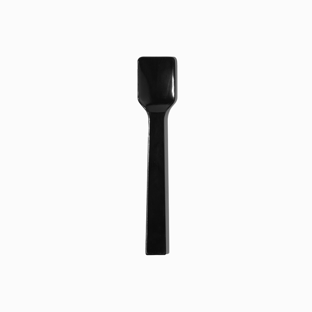 Black flat-edge plastic gelato spoon - Single close-up for sleek, modern dessert shops.